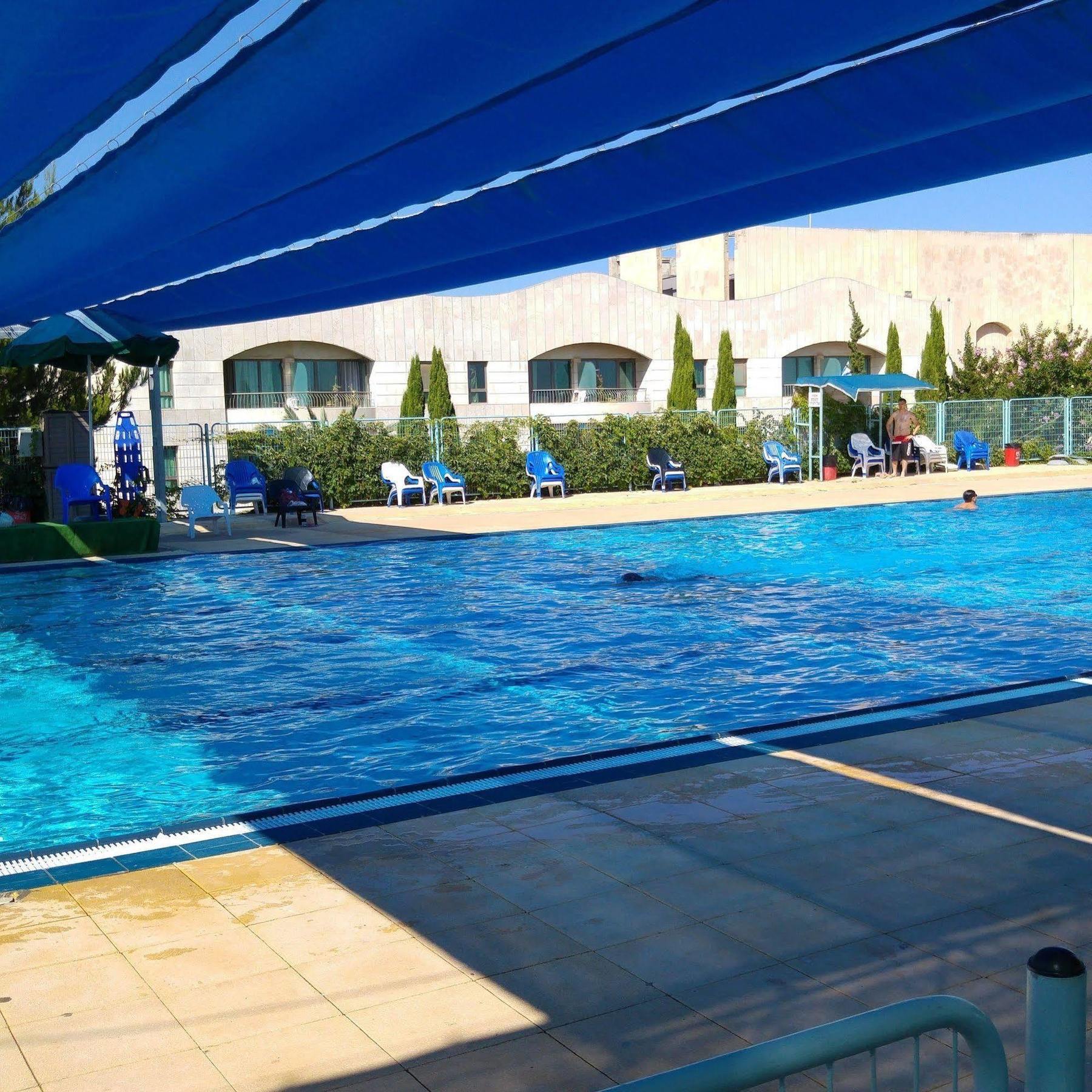 Shoresh Green Hills Family Suites Hotel Eksteriør billede
